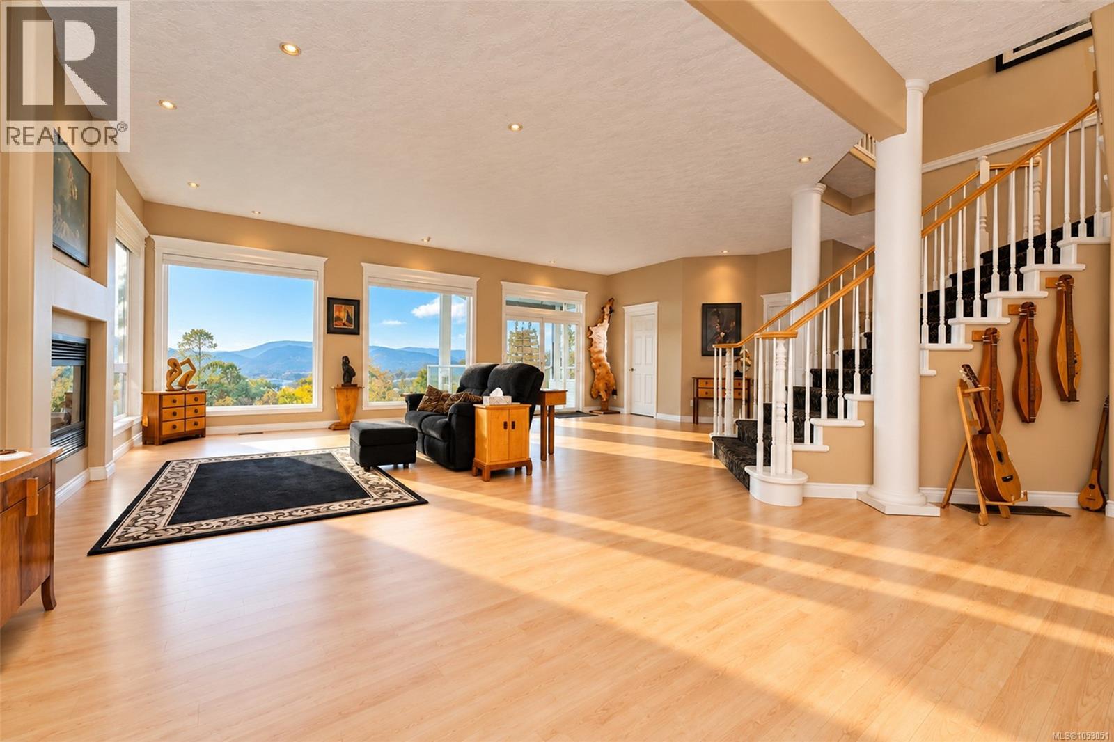 6097 Chippewa Rd - 48