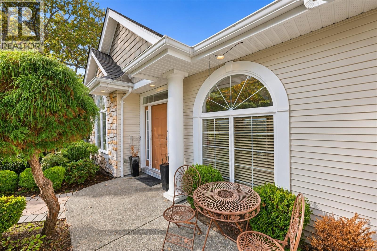 6097 Chippewa Rd - 10