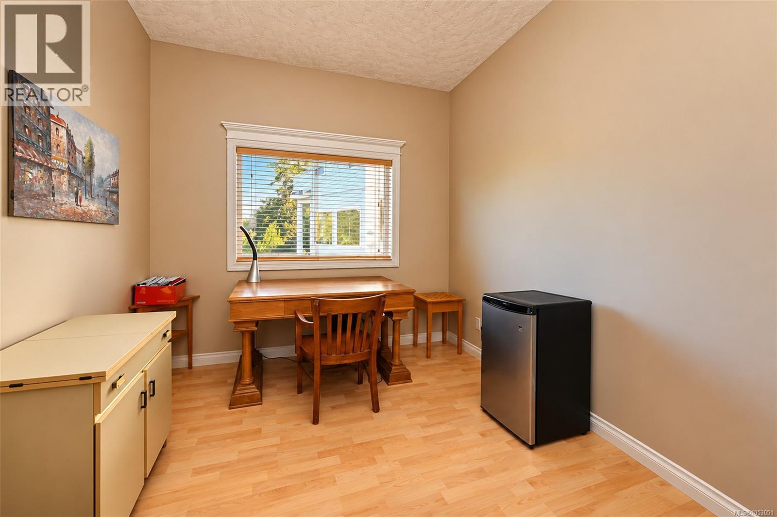 6097 Chippewa Rd - 63