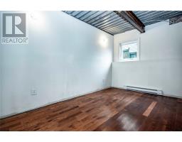7 Christopher Street thumbnail 32