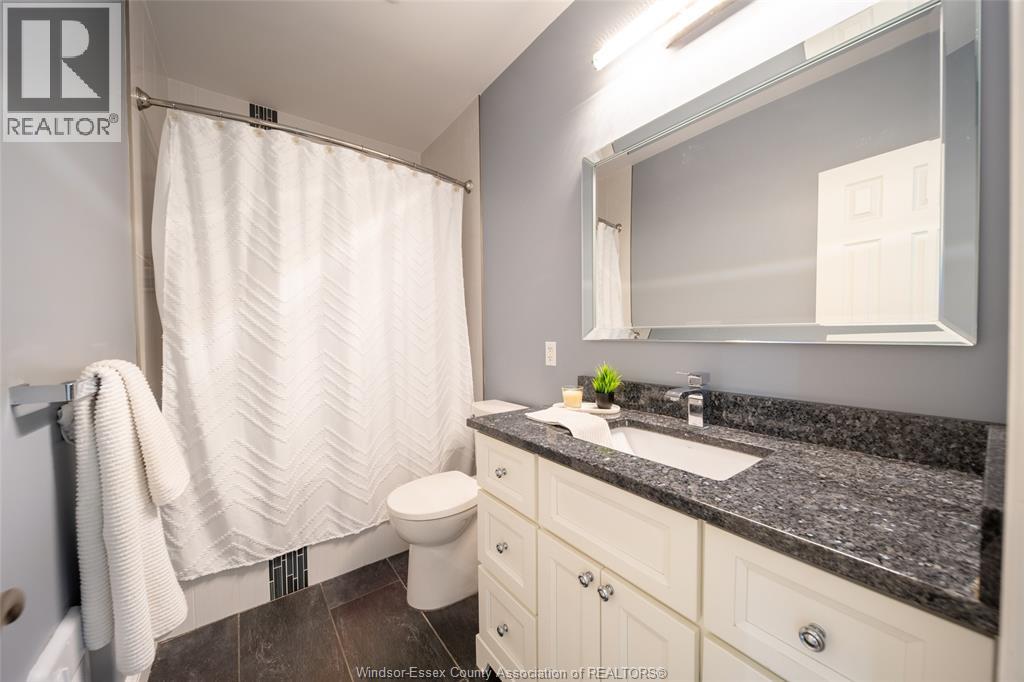 #6 8418 LITTLE RIVER RD - 23