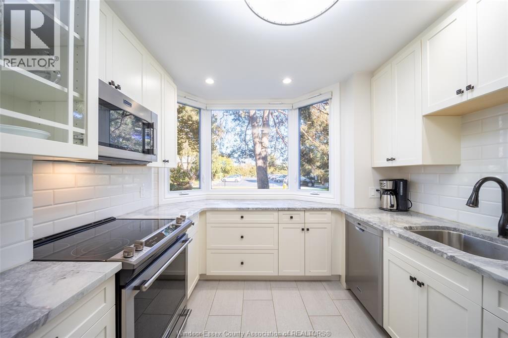 #6 8418 LITTLE RIVER RD - 9