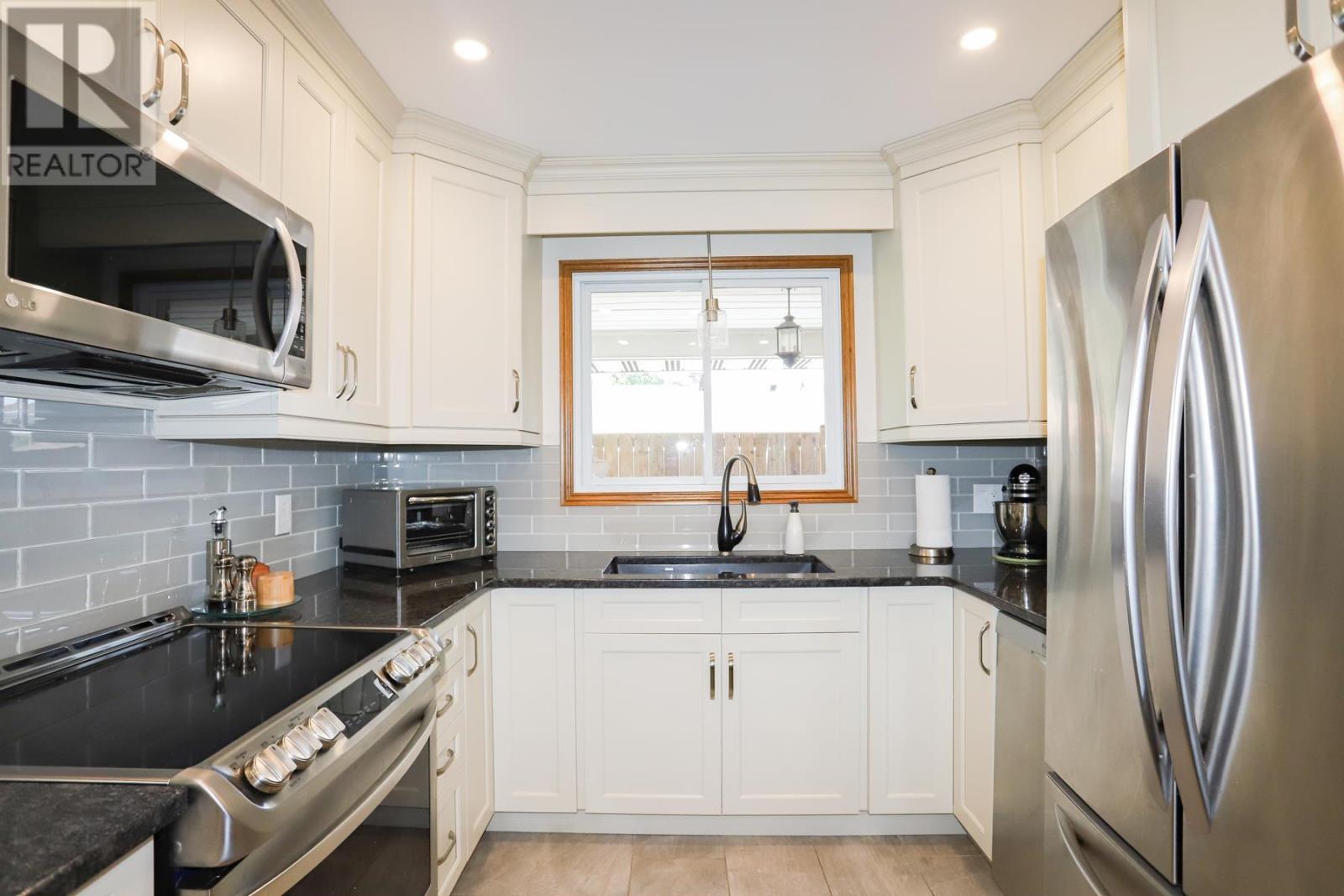 451 Shannon RD - 9