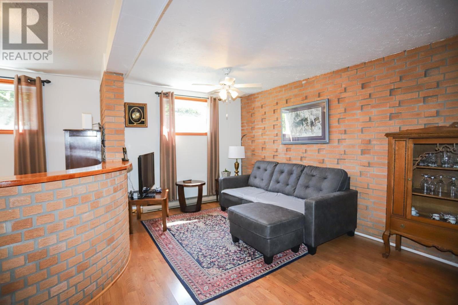 451 Shannon RD - 25