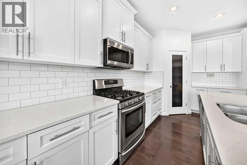 213 Heritage Boulevard, photo 6 of 50
