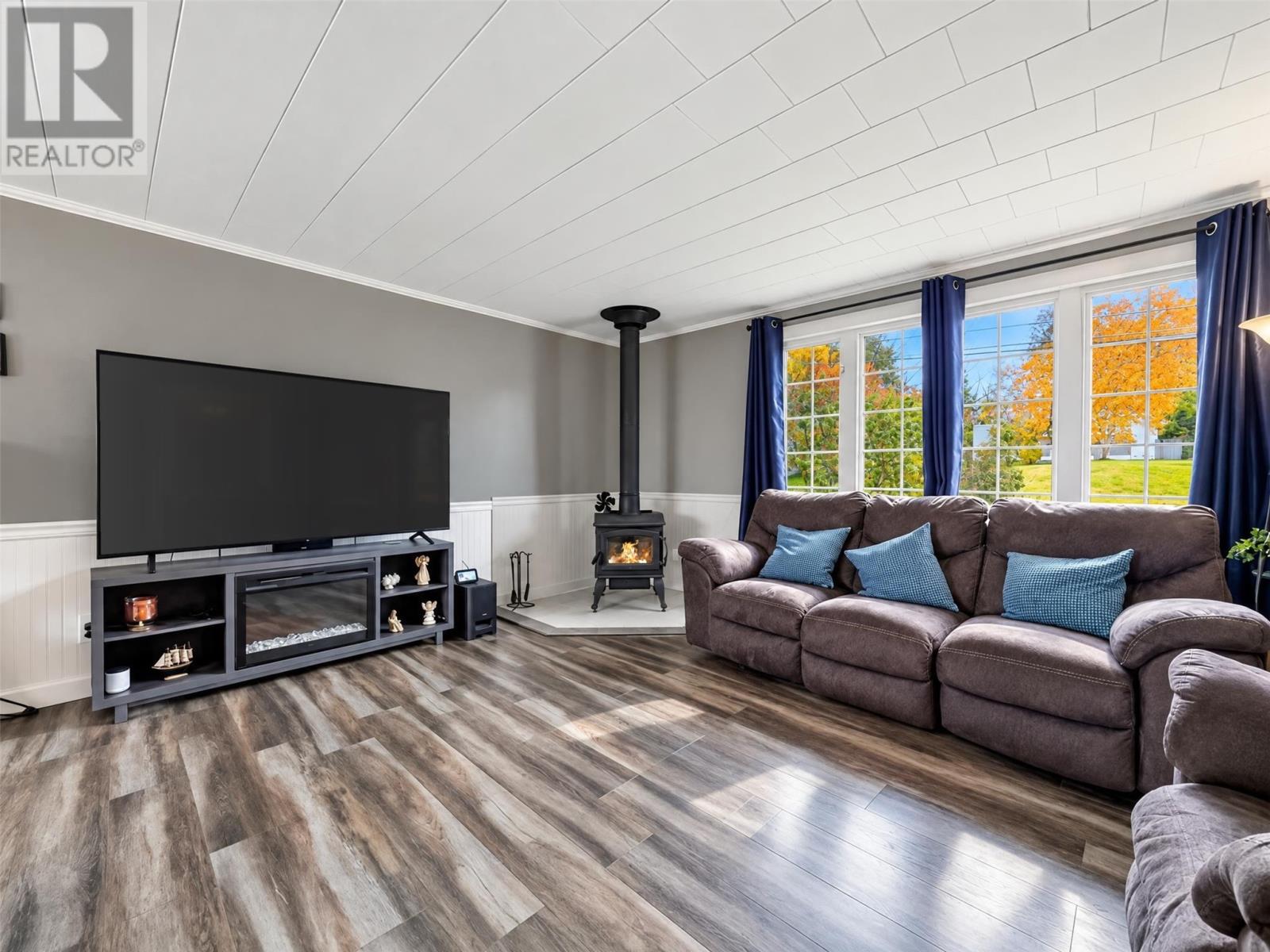 77 Cormack Drive - 21