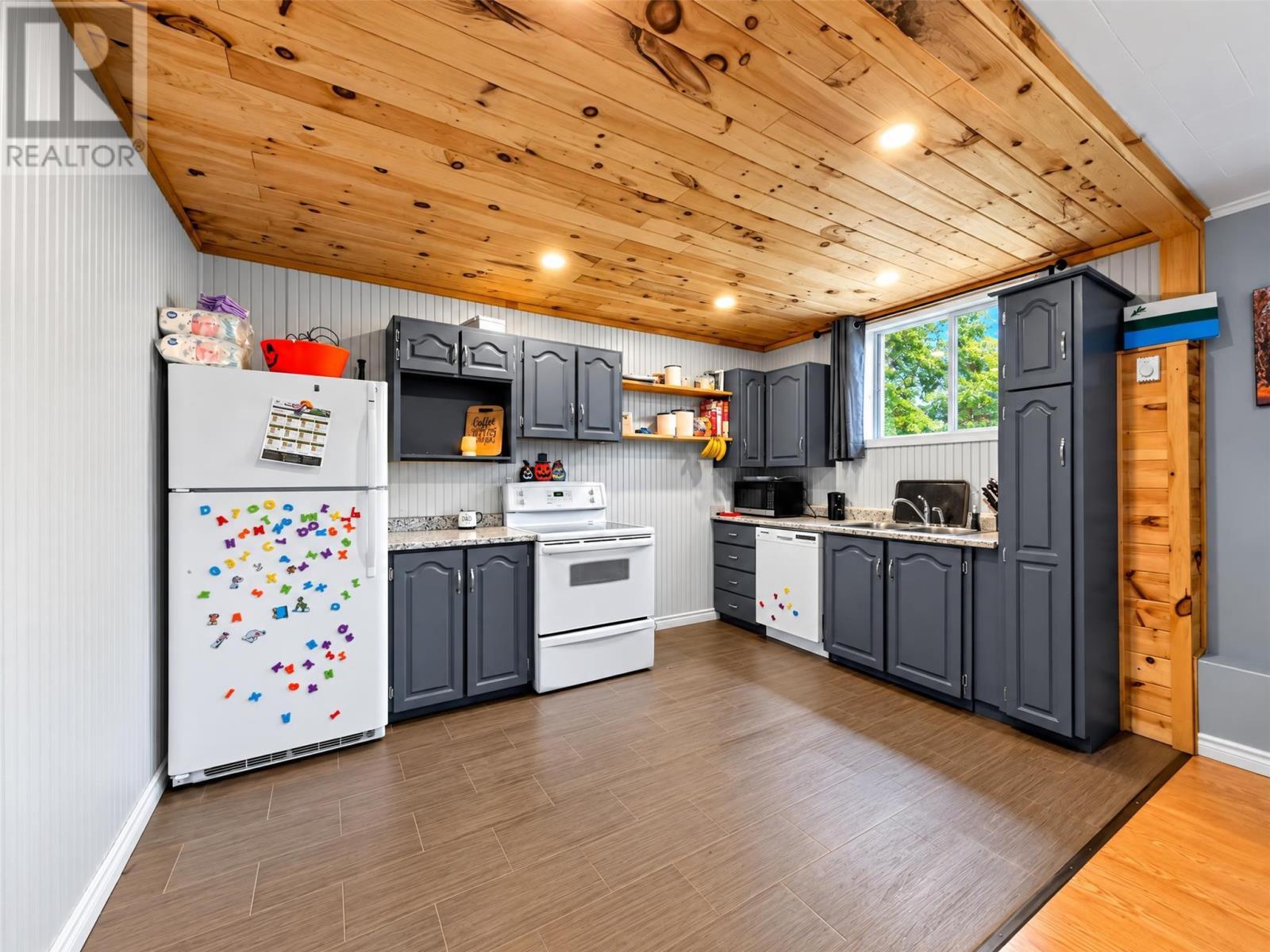 77 Cormack Drive - 39