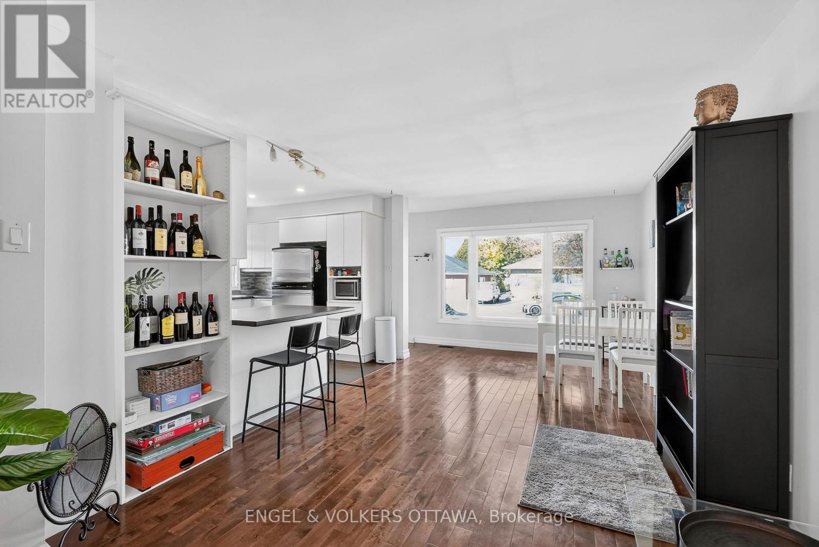 Homes for Sale in Ottawa – 392 FULLERTON AVENUE – By Peter Sagos - Image 9