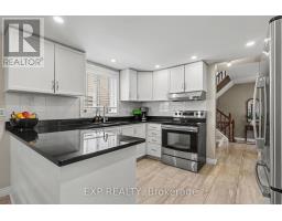 17 Huntersfield Drive, Ottawa, ON K1T3E5 Photo 16