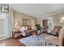 Family room - 17 Huntersfield Drive, Ottawa, ON K1T3E5 Photo 6