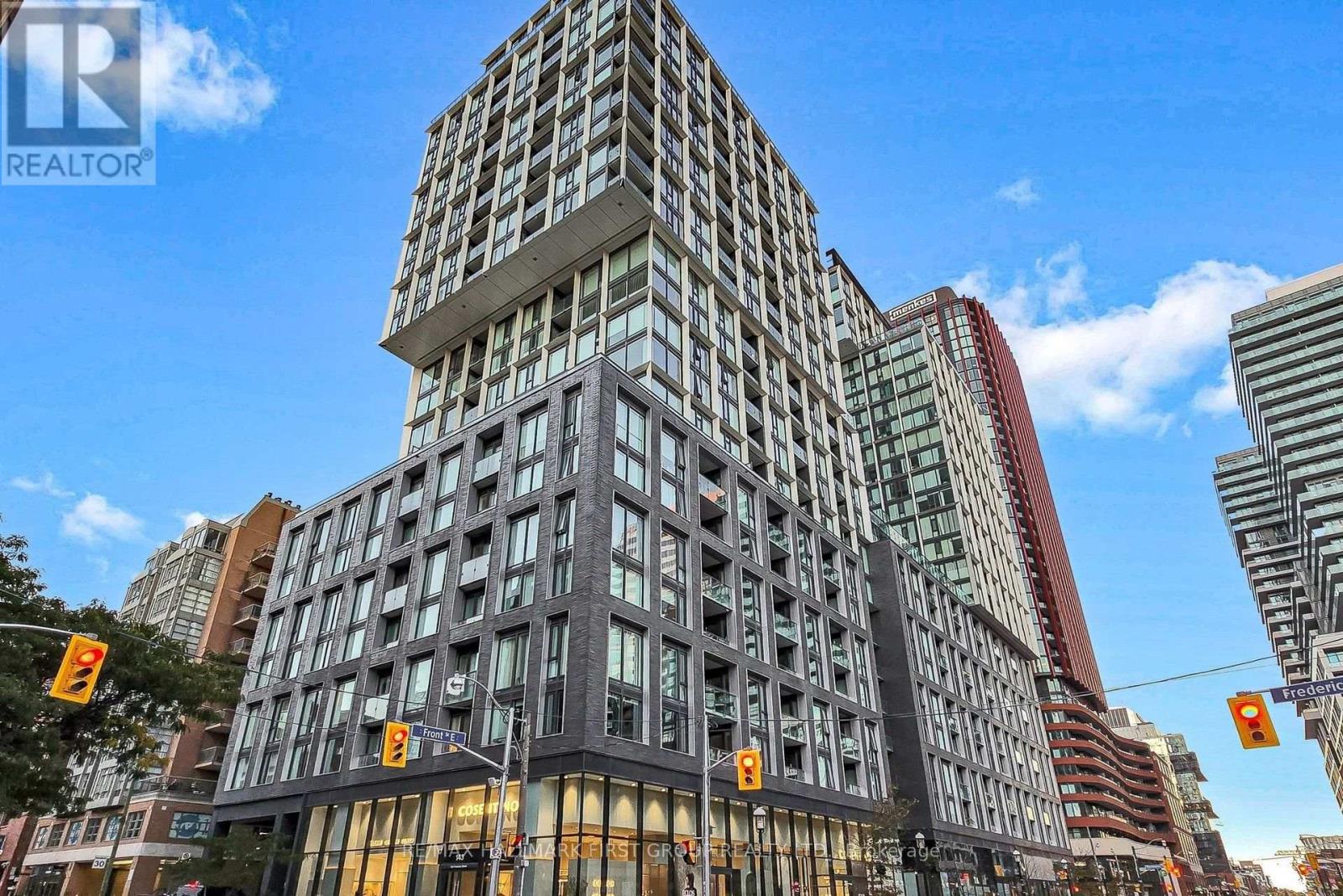 2201- 158 Front Street East, Toronto, ON photo 1