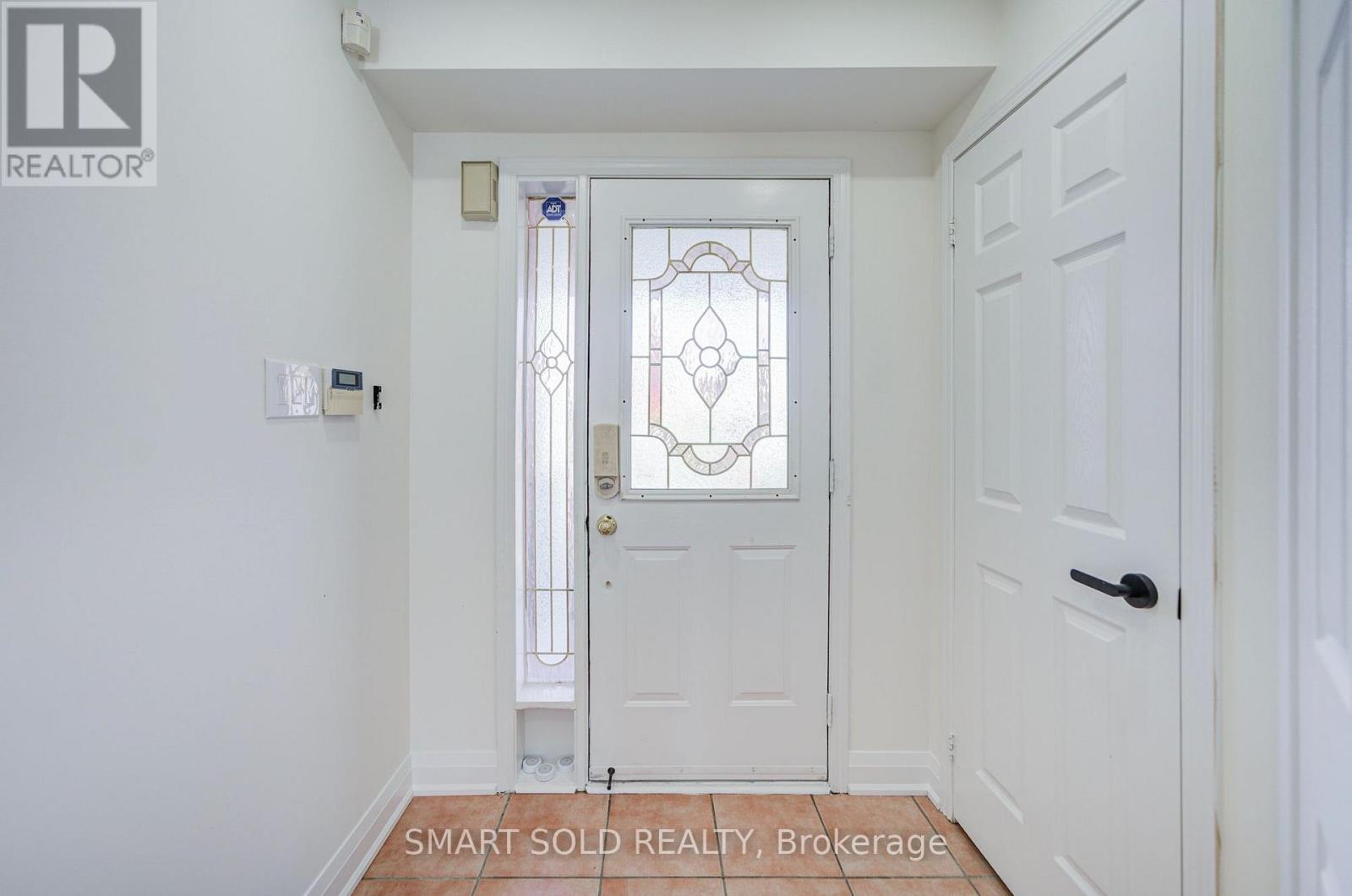 47 Robideau Place, Whitby, ON photo 10