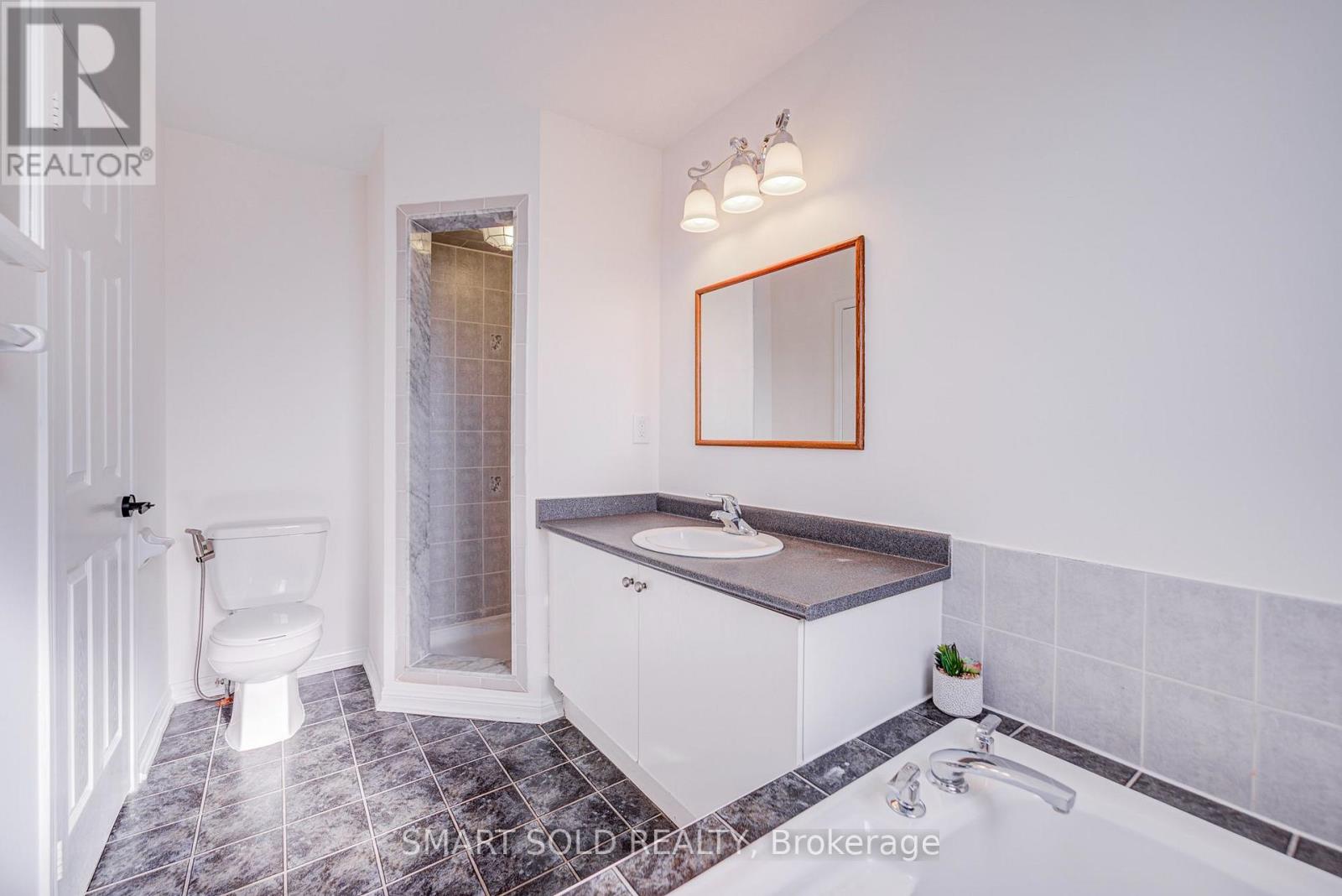 47 Robideau Place, Whitby, ON photo 25