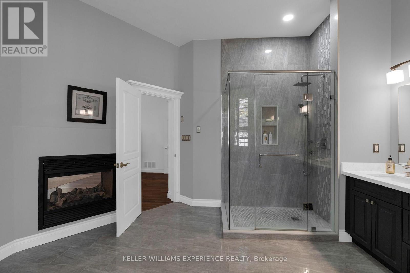 17 Fairway Court, Oro-Medonte, ON photo 15