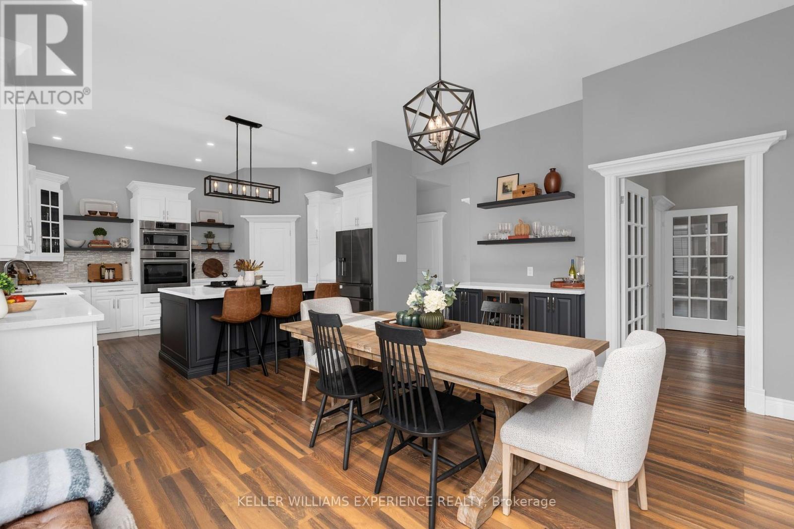 17 Fairway Court, Oro-Medonte, ON photo 5