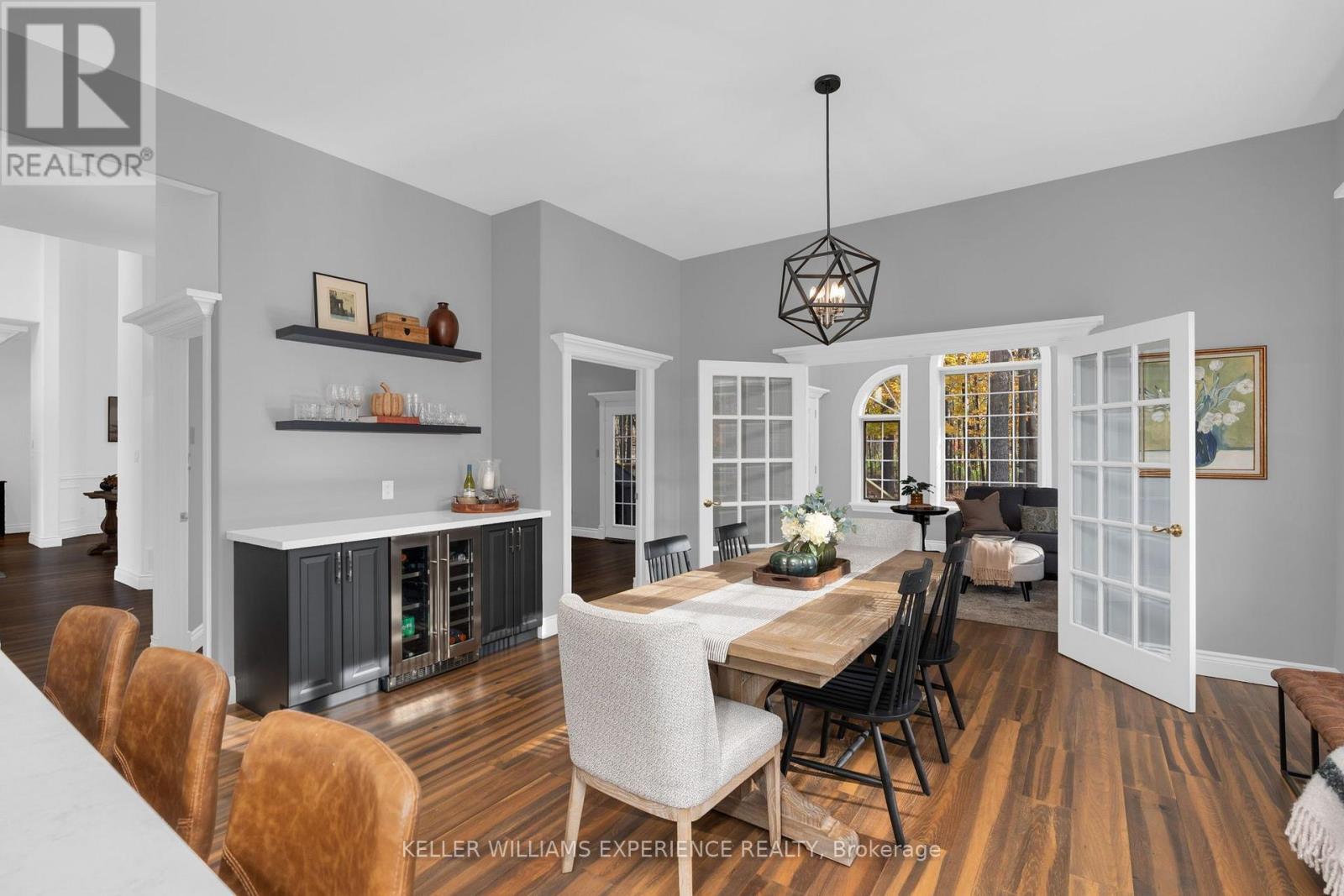 17 Fairway Court, Oro-Medonte, ON photo 6