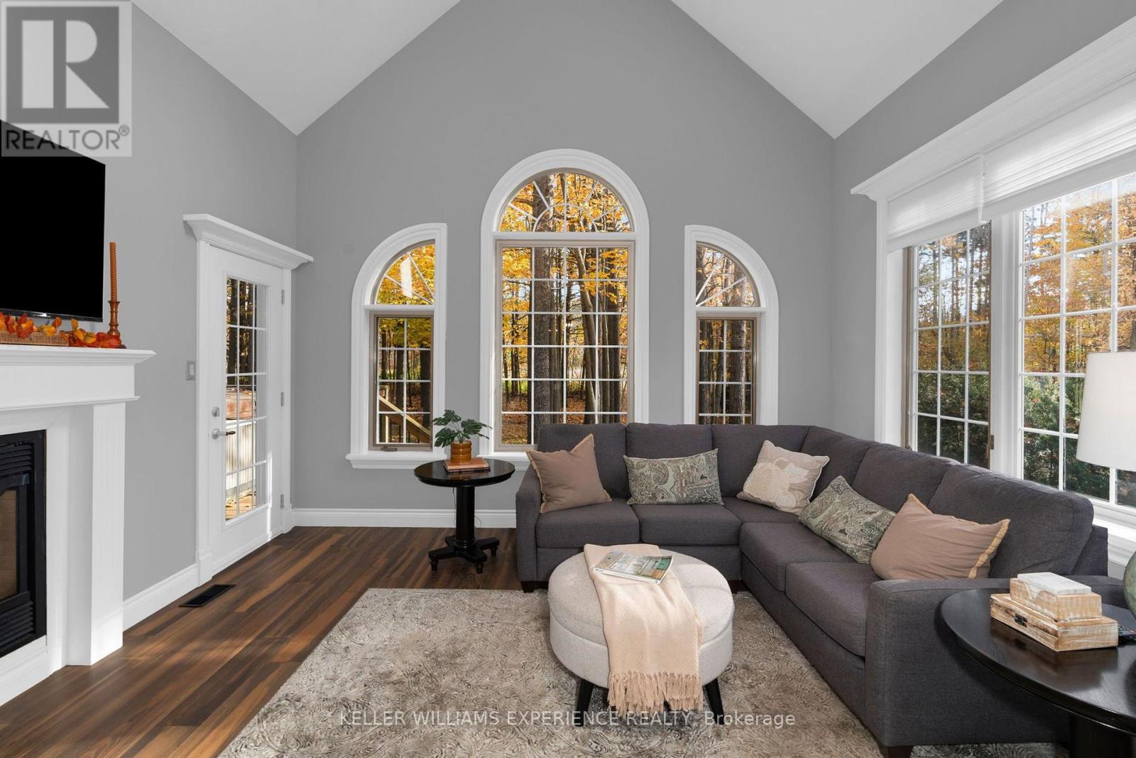17 Fairway Court, Oro-Medonte, ON photo 7