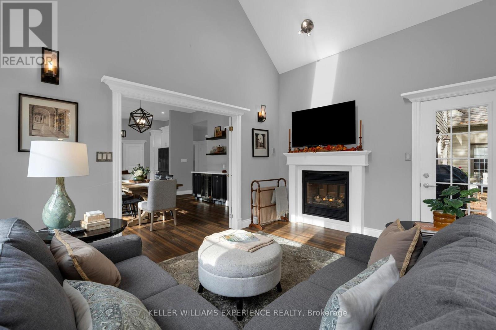 17 Fairway Court, Oro-Medonte, ON photo 8