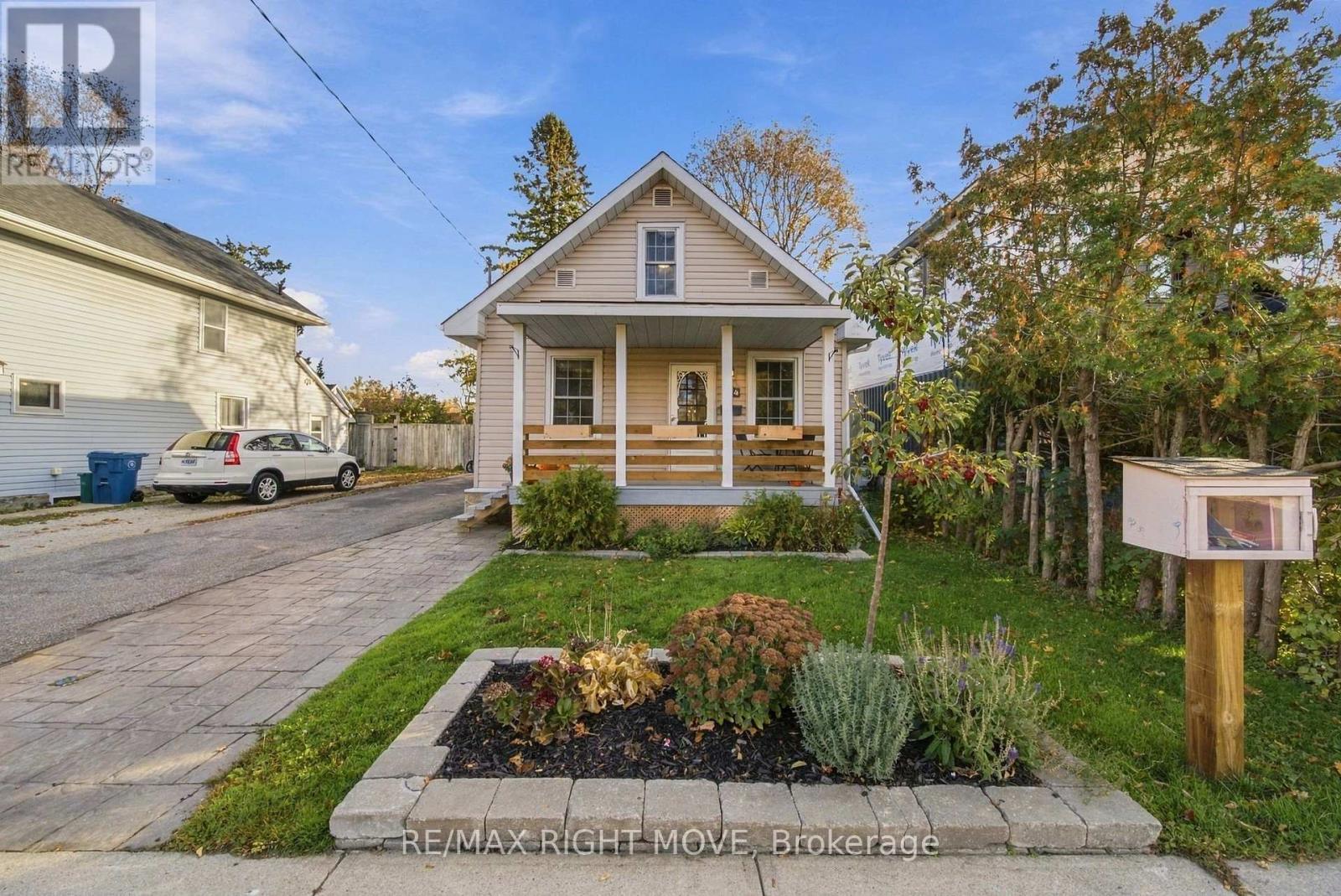 94 Westmount Drive North, Orillia, ON