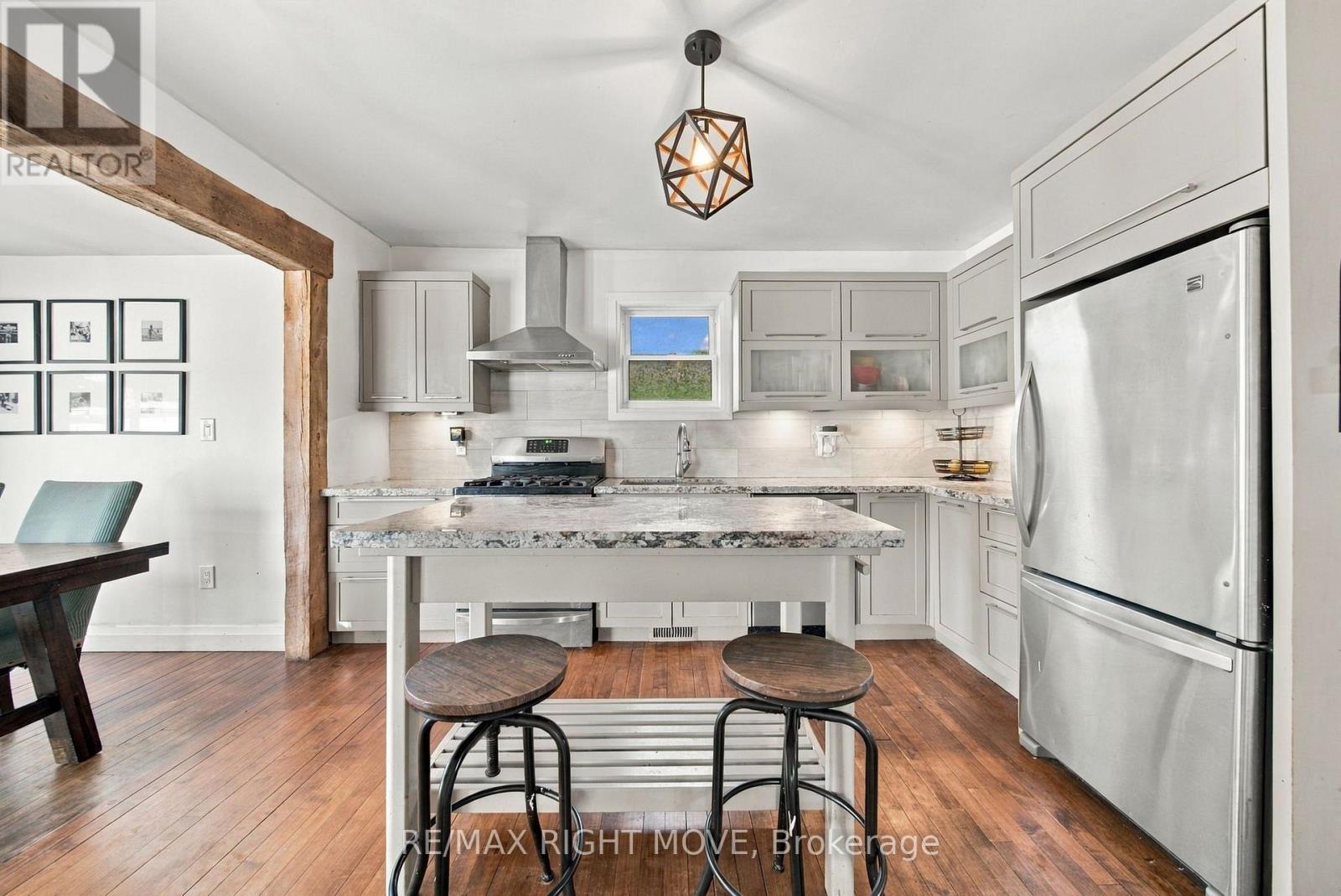 94 Westmount Drive North, Orillia, ON photo 12