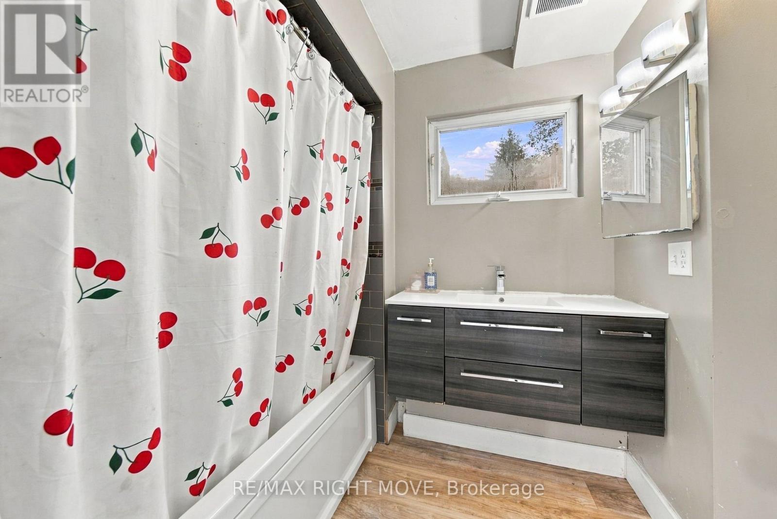 94 Westmount Drive North, Orillia, ON photo 19