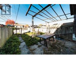 Main - 862 Ossington Avenue, Toronto, ON M6G3V1 Photo 12