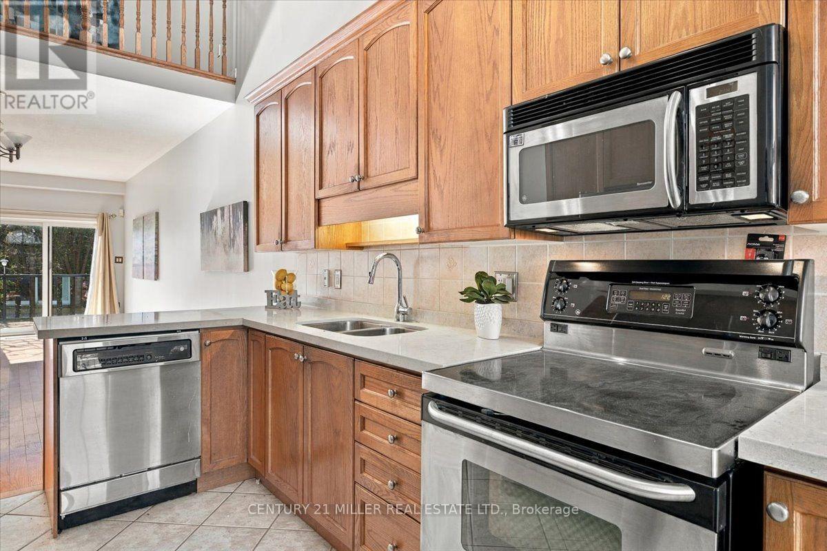 4066 Medland Drive, Burlington, ON photo 12