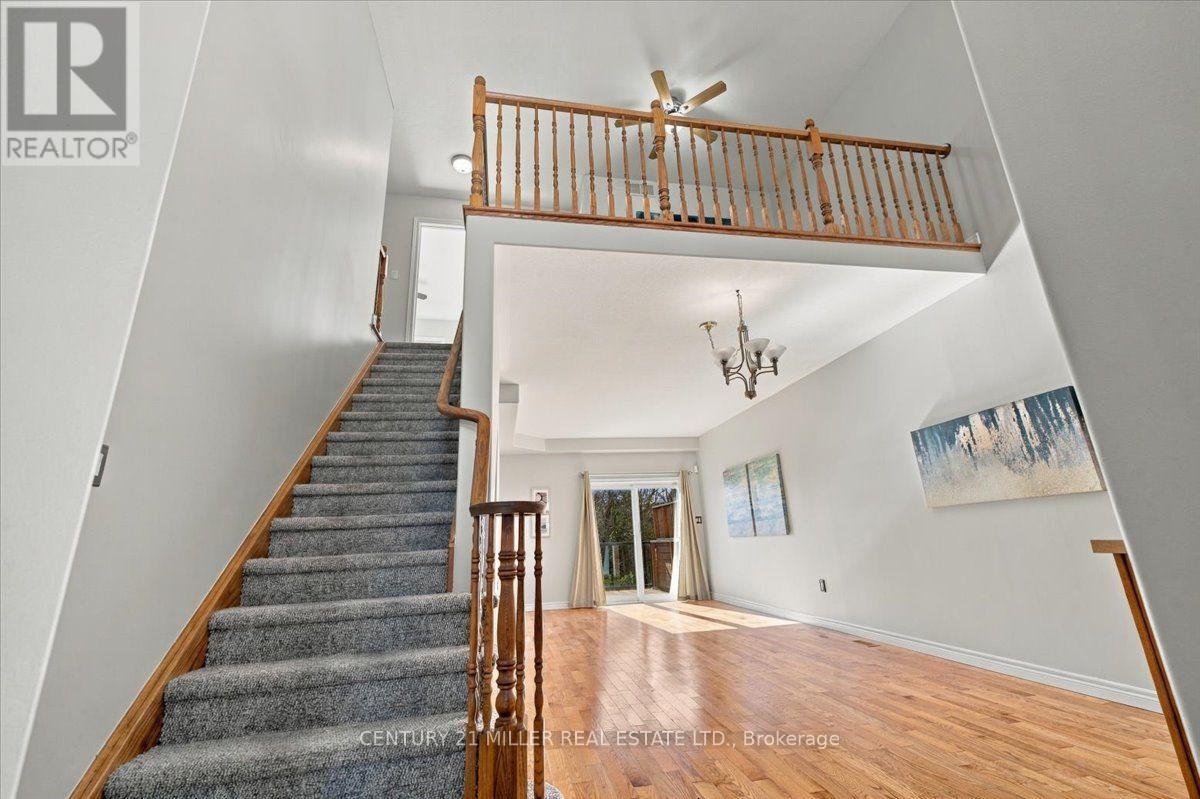 4066 Medland Drive, Burlington, ON photo 4