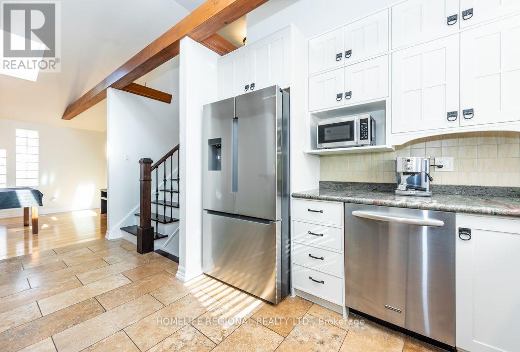 3103 Mccarthy Court, Mississauga, ON photo 11