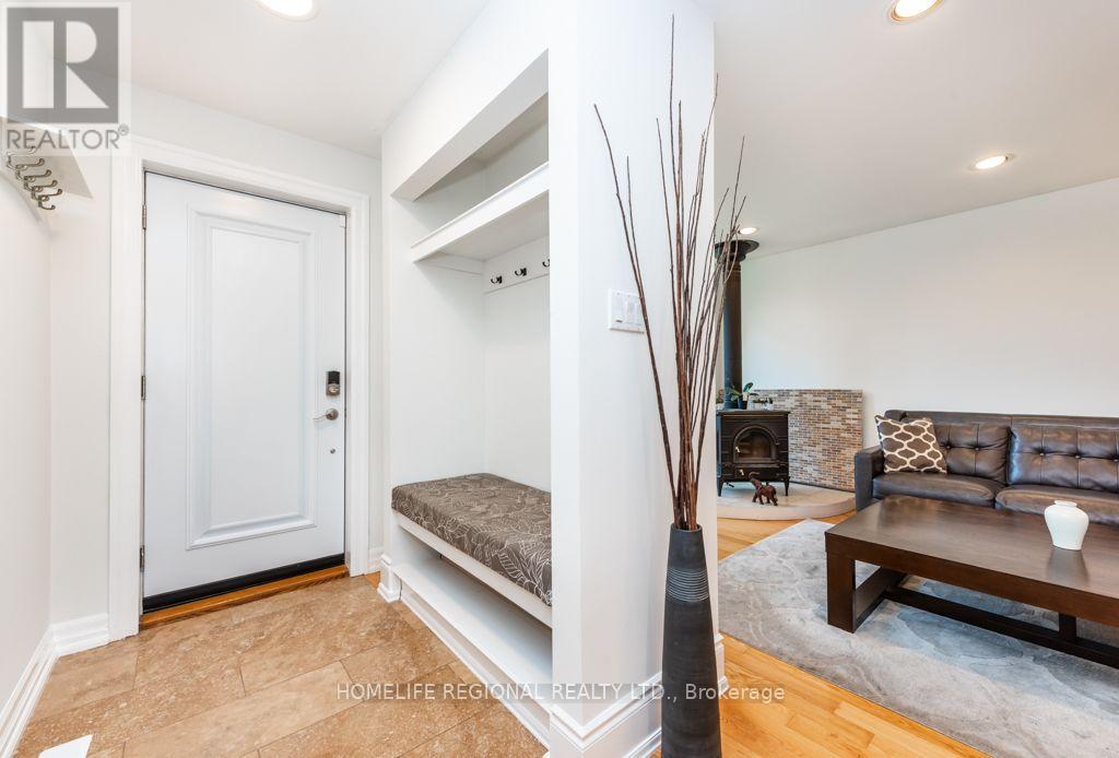 3103 Mccarthy Court, Mississauga, ON photo 3