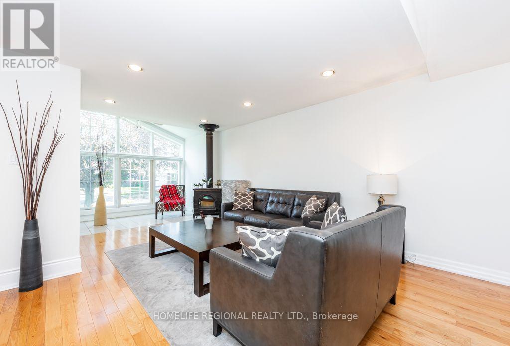 3103 Mccarthy Court, Mississauga, ON photo 7