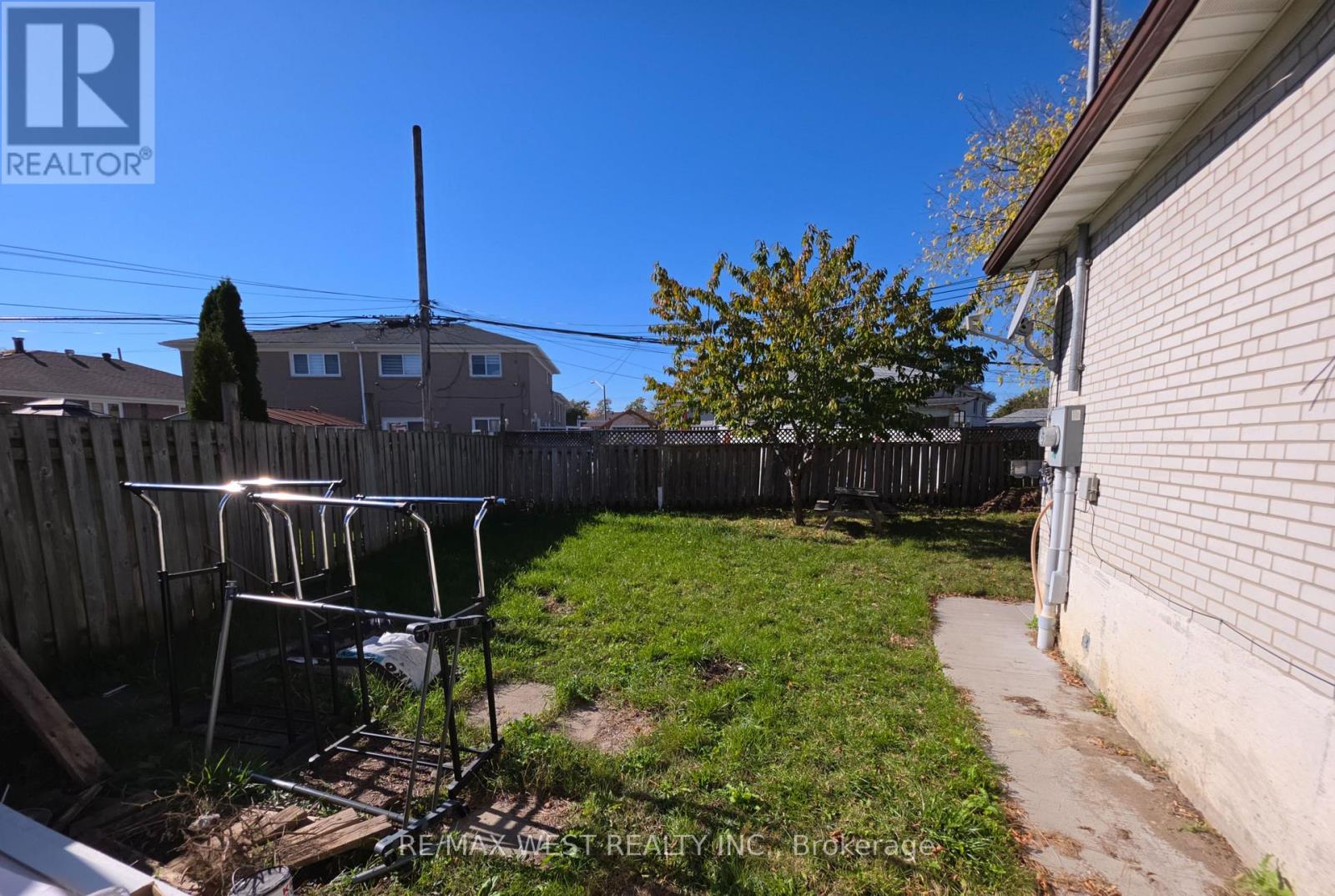 14 Melpham Court, Toronto, ON photo 25