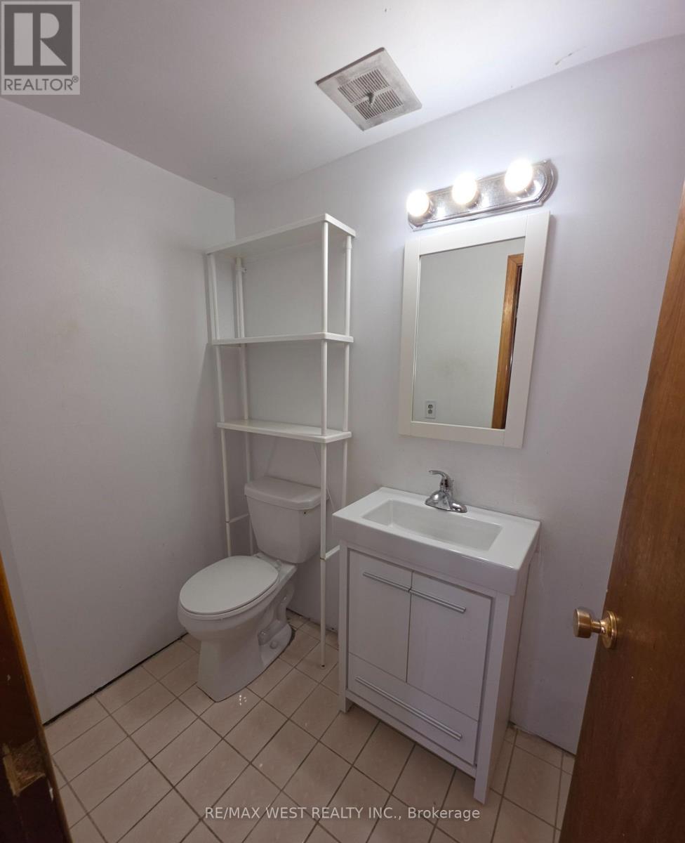 14 Melpham Court, Toronto, ON photo 27
