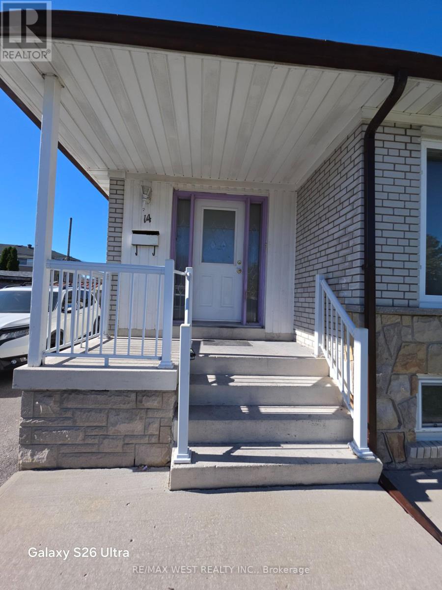 14 Melpham Court, Toronto, ON photo 3