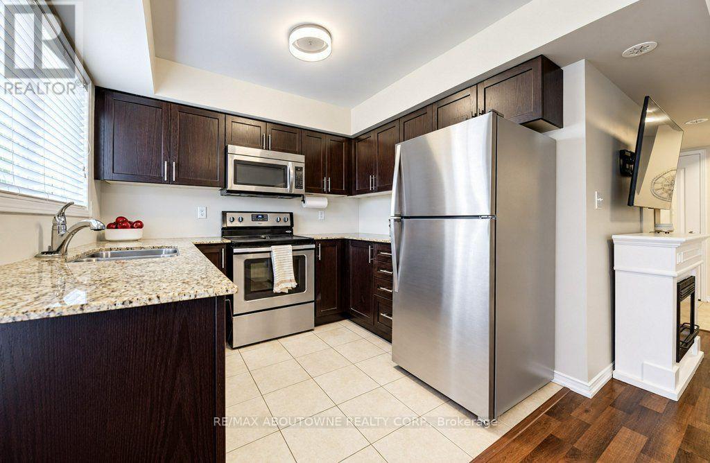 14- 2480 Post Road, Oakville, ON photo 5