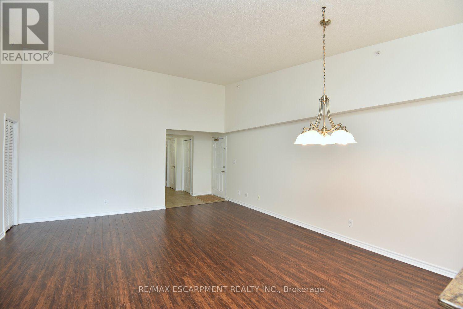 412- 2085 Appleby Line, Burlington, ON photo 10