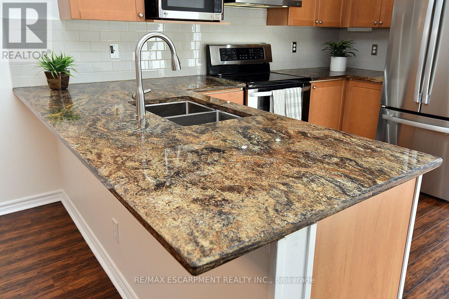 412- 2085 Appleby Line, Burlington, ON photo 14