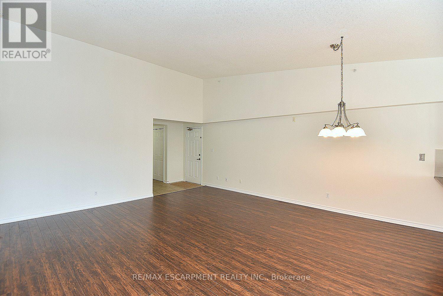 412- 2085 Appleby Line, Burlington, ON photo 8