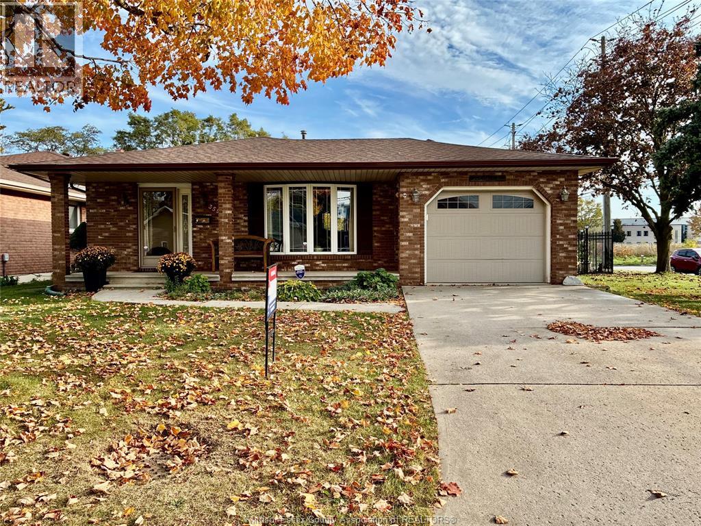 3596 HEMLOCK