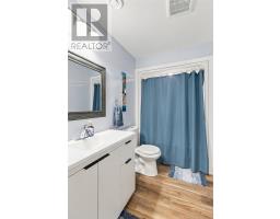 15 Kemble Avenue thumbnail 16