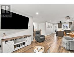 15 Kemble Avenue thumbnail 8