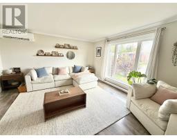 31 Southcott Drive thumbnail 11