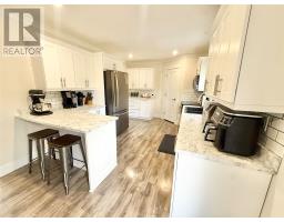 31 Southcott Drive thumbnail 16