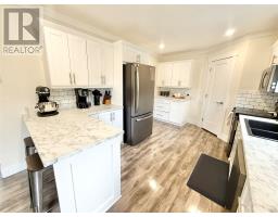 31 Southcott Drive thumbnail 17
