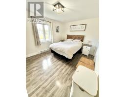 31 Southcott Drive thumbnail 25