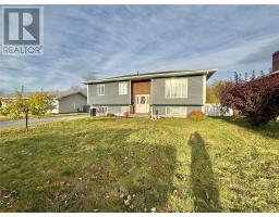 31 Southcott Drive thumbnail 4