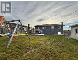 31 Southcott Drive thumbnail 5