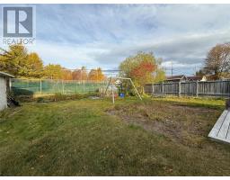 31 Southcott Drive thumbnail 7