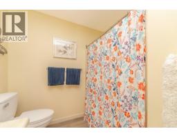 187 Warren Avenue Unit# 304, Penticton, BC V2A3N1 Photo 19