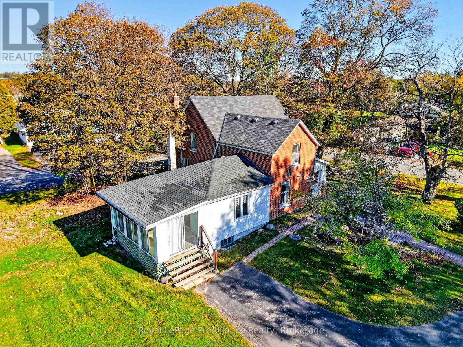 1167 Division Street, Cobourg, ON photo 3